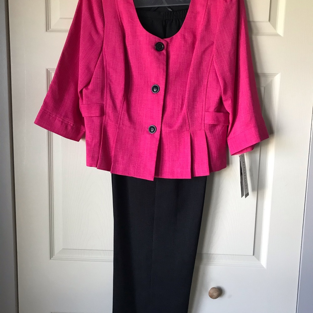 💗🖤Perceptions Petite 2PC Pantsuit💗🖤